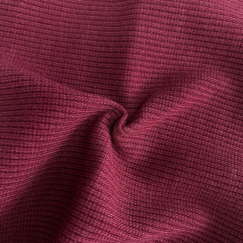 58 % algodón, 38 % poliéster 45 spandex, tacto suave.